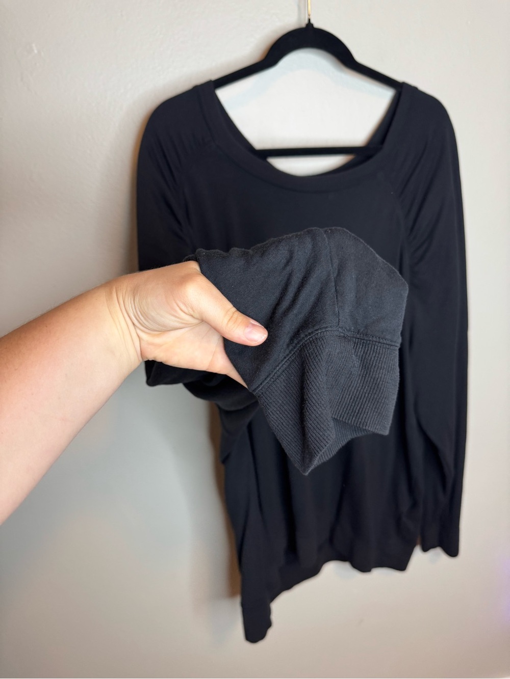 Athleta Mindset Pacific Sweatshirt Black Athleisure Long Sleeve Comfy - Picture 6 of 11